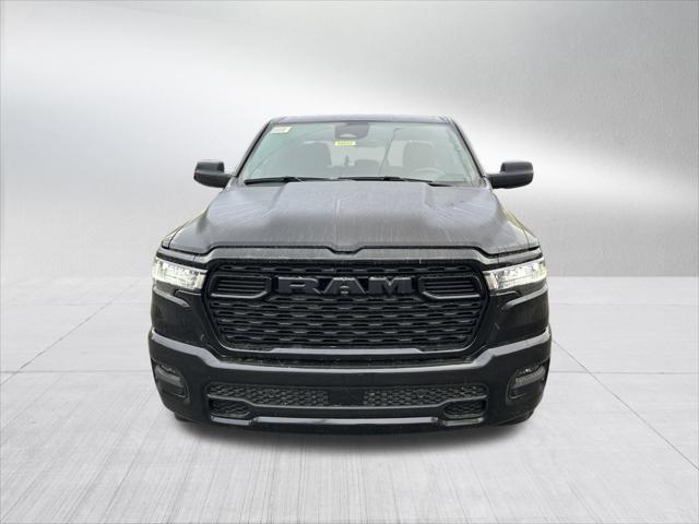 2025 RAM Ram 1500 RAM 1500 TRADESMAN QUAD CAB 4X2 64 BOX