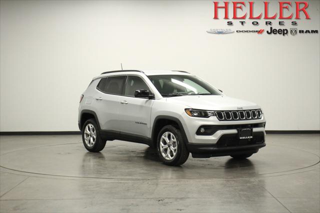 2025 Jeep Compass COMPASS LATITUDE 4X4