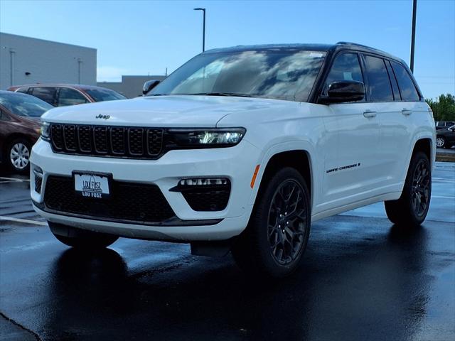 2025 Jeep Grand Cherokee GRAND CHEROKEE SUMMIT RESERVE 4X4