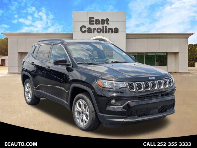 2025 Jeep Compass COMPASS LATITUDE 4X4