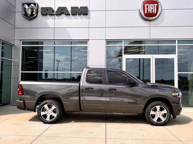 2025 RAM Ram 1500 RAM 1500 TRADESMAN QUAD CAB 4X2 64 BOX