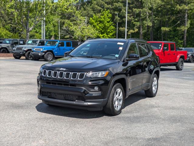 2025 Jeep Compass COMPASS LATITUDE 4X4