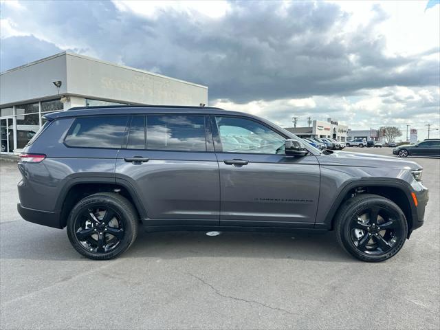 2025 Jeep Grand Cherokee GRAND CHEROKEE L ALTITUDE 4X4