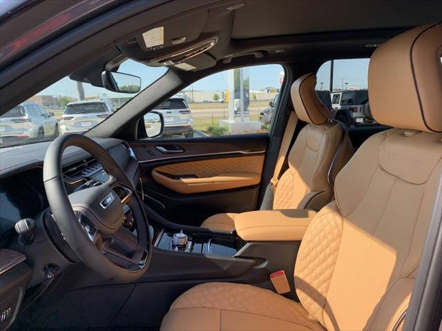 2025 Jeep Grand Cherokee GRAND CHEROKEE SUMMIT 4X4