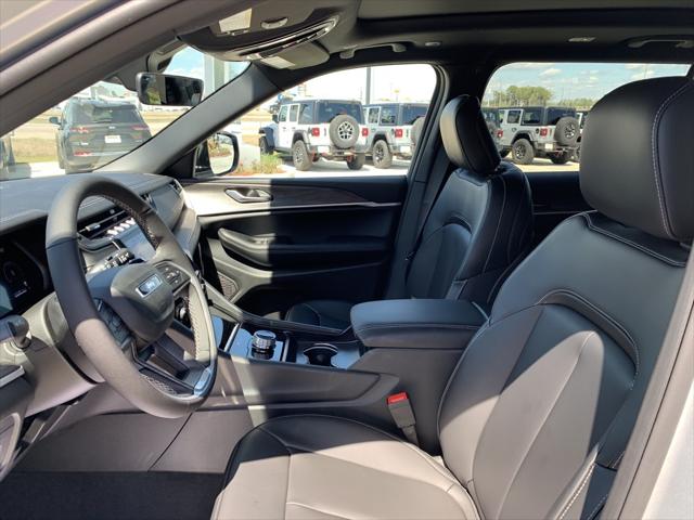 2025 Jeep Grand Cherokee GRAND CHEROKEE L LIMITED 4X2