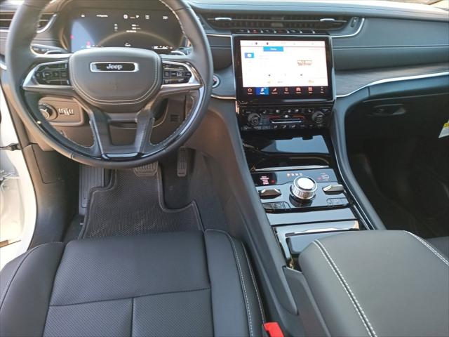 2025 Jeep Grand Cherokee GRAND CHEROKEE OVERLAND 4X4