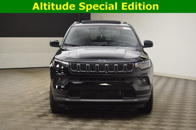 2025 Jeep Compass COMPASS LATITUDE 4X4