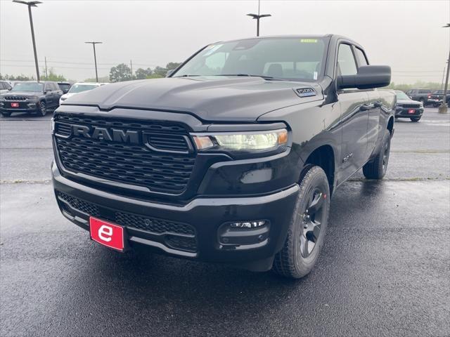2025 RAM Ram 1500 RAM 1500 TRADESMAN QUAD CAB 4X2 64 BOX
