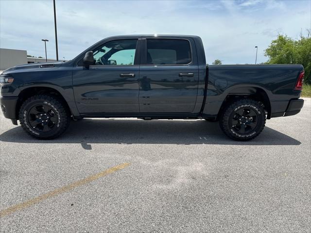 2025 RAM Ram 1500 RAM 1500 WARLOCK CREW CAB 4X4 57 BOX