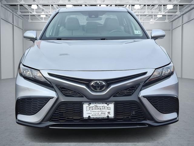 2022 Toyota Camry SE AWD