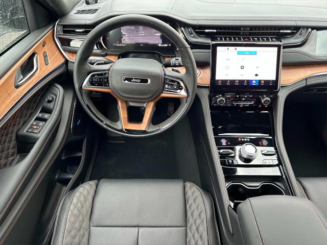 2025 Jeep Grand Cherokee GRAND CHEROKEE L SUMMIT RESERVE 4X4