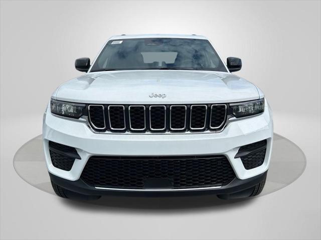2025 Jeep Grand Cherokee GRAND CHEROKEE LAREDO X 4X2