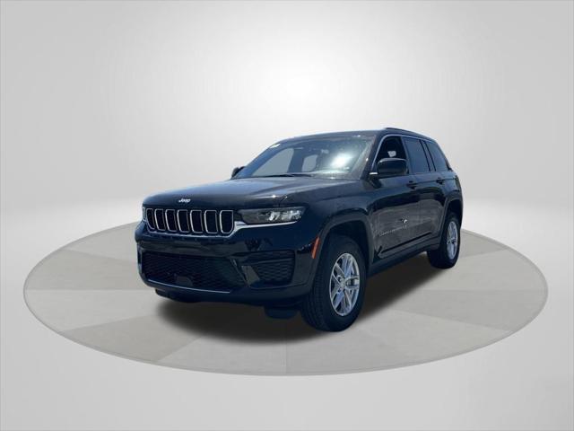 2025 Jeep Grand Cherokee GRAND CHEROKEE LAREDO X 4X2