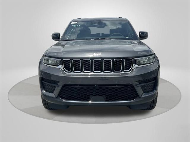 2025 Jeep Grand Cherokee GRAND CHEROKEE LAREDO X 4X2