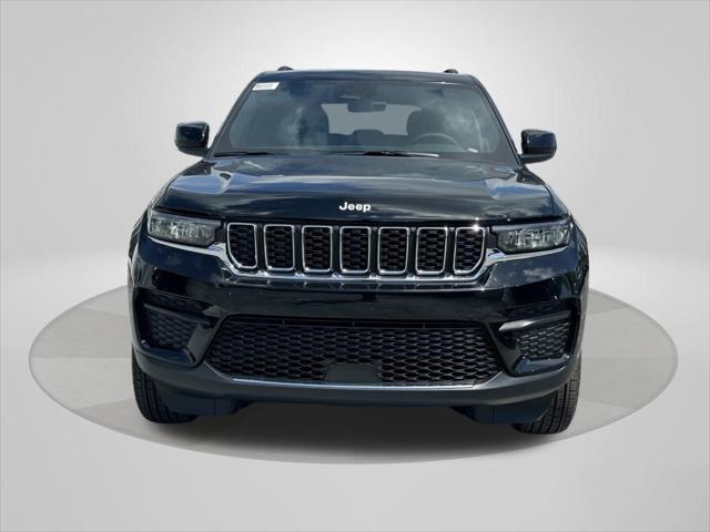 2025 Jeep Grand Cherokee GRAND CHEROKEE LAREDO X 4X2