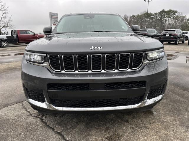 2022 Jeep Grand Cherokee L Laredo 4x4