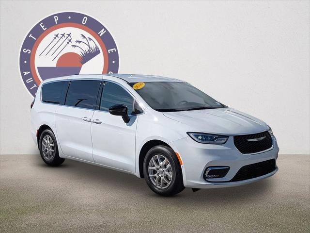 2025 Chrysler Pacifica PACIFICA SELECT 2025 Chrysler Pacifica PACIFICA SELECT