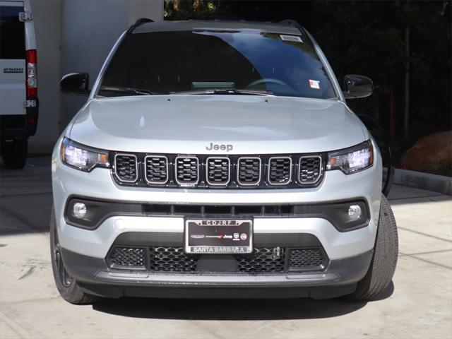2025 Jeep Compass COMPASS LATITUDE 4X4