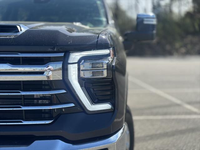 2024 Chevrolet Silverado 2500HD 4WD Crew Cab Standard Bed LTZ
