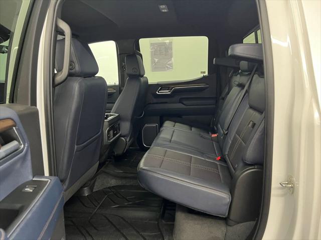 2023 Chevrolet Silverado 1500 4WD Crew Cab Short Bed High Country