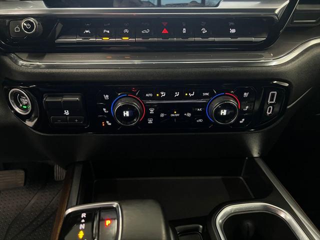 2023 Chevrolet Silverado 1500 4WD Crew Cab Short Bed High Country