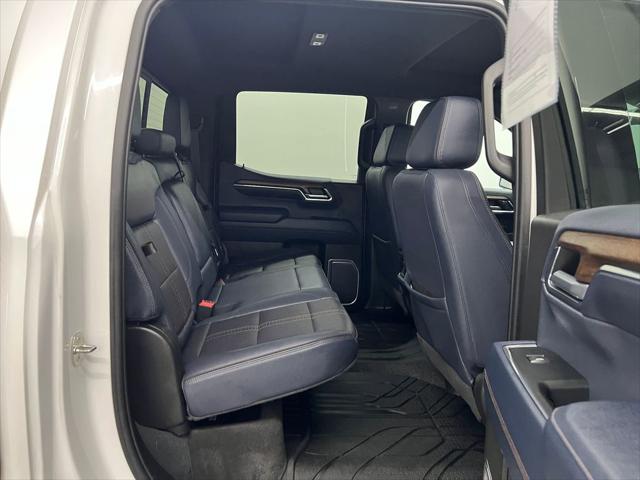 2023 Chevrolet Silverado 1500 4WD Crew Cab Short Bed High Country