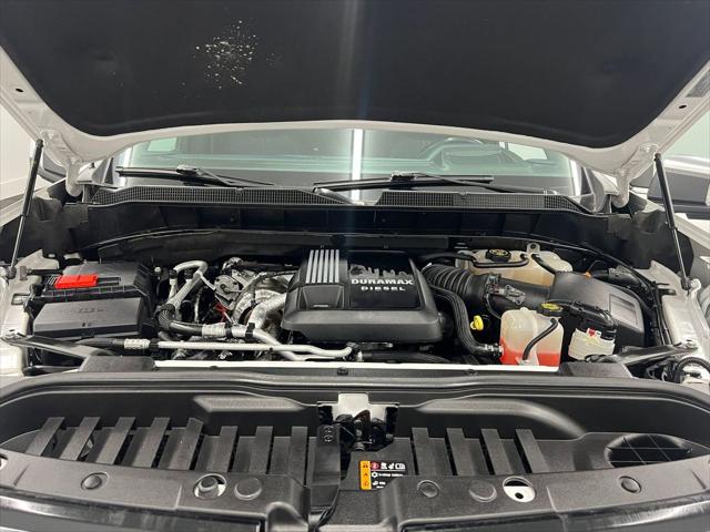 2023 Chevrolet Silverado 1500 4WD Crew Cab Short Bed High Country