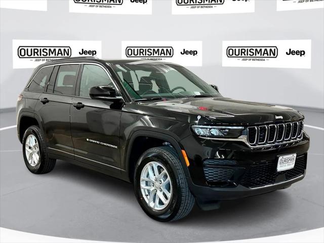 2025 Jeep Grand Cherokee GRAND CHEROKEE LAREDO X 4X4