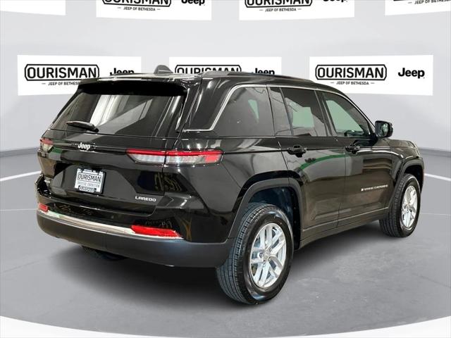 2025 Jeep Grand Cherokee GRAND CHEROKEE LAREDO X 4X4