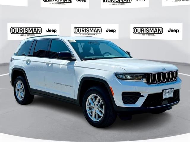 2025 Jeep Grand Cherokee GRAND CHEROKEE LAREDO X 4X4