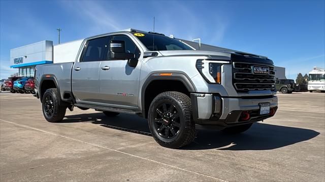 2024 GMC Sierra 2500HD 4WD Crew Cab Standard Bed AT4