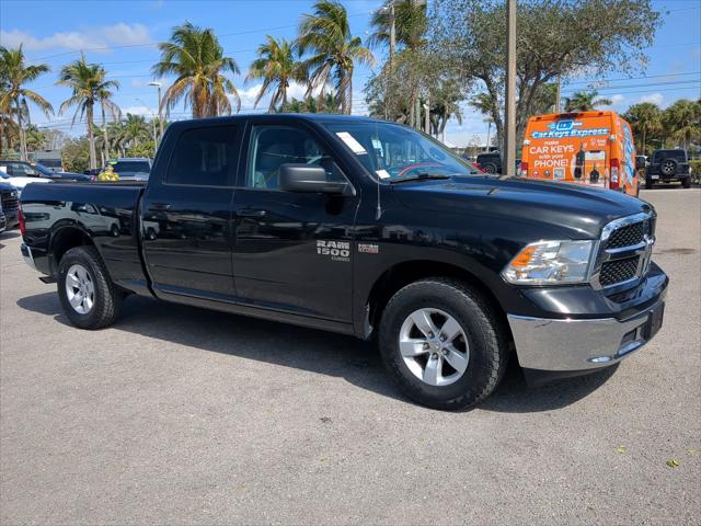 2019 RAM 1500 Classic SLT Crew Cab 4x2 64 Box