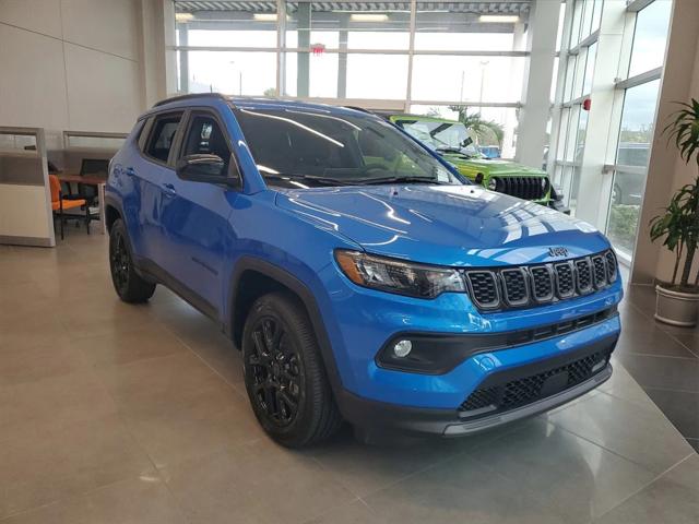 2025 Jeep Compass COMPASS LATITUDE 4X4