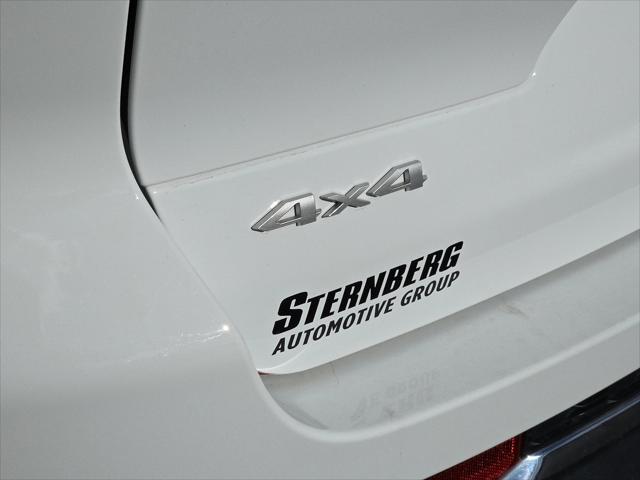 2024 Jeep Grand Cherokee L Laredo 4x4
