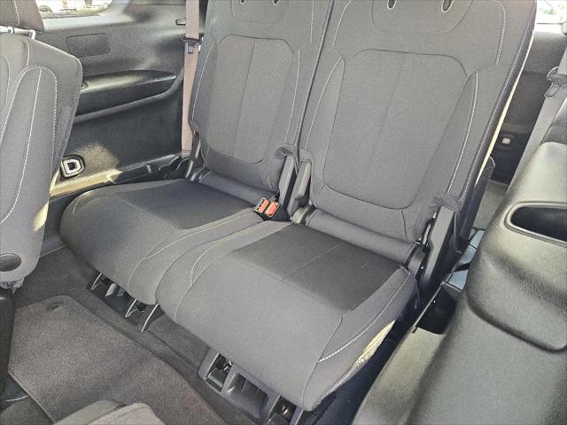 2024 Jeep Grand Cherokee L Laredo 4x4