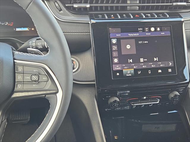 2024 Jeep Grand Cherokee L Laredo 4x4