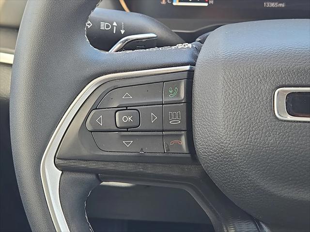 2024 Jeep Grand Cherokee L Laredo 4x4