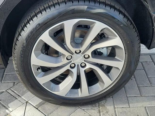 2025 Land Rover Discovery Sport Dynamic SE