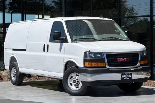 2025 GMC Savana Cargo RWD 2500 Extended Wheelbase Work Van