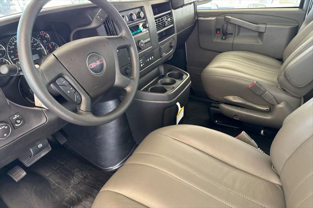 2025 GMC Savana Cargo RWD 2500 Extended Wheelbase Work Van