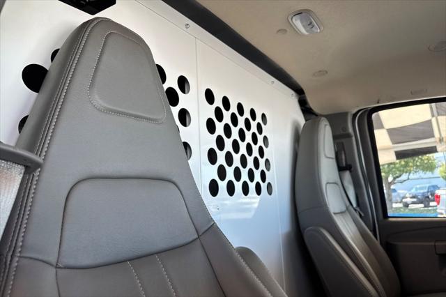 2025 GMC Savana Cargo RWD 2500 Extended Wheelbase Work Van