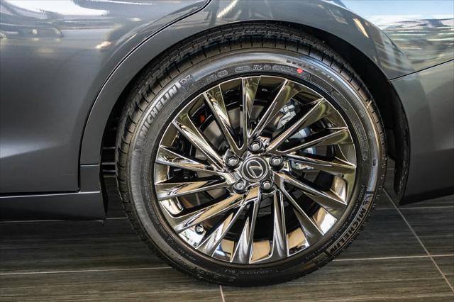 2025 Lexus ES 300h Luxury
