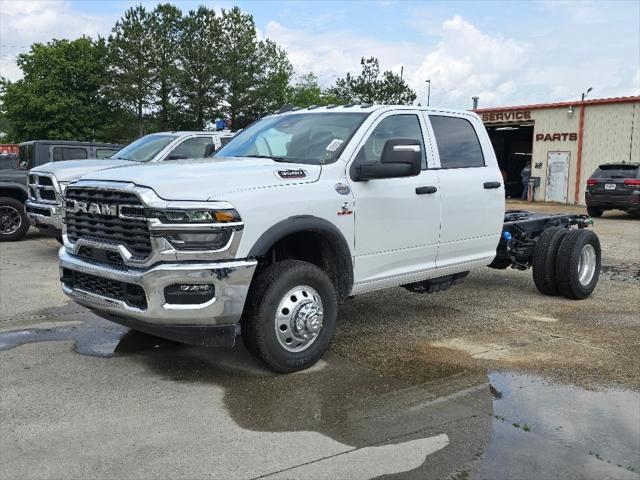 2025 RAM Ram 3500 Chassis Cab RAM 3500 TRADESMAN CREW CAB CHASSIS 4X4 60 CA