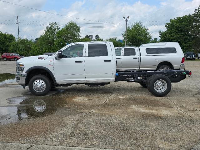 2025 RAM Ram 3500 Chassis Cab RAM 3500 TRADESMAN CREW CAB CHASSIS 4X4 60 CA