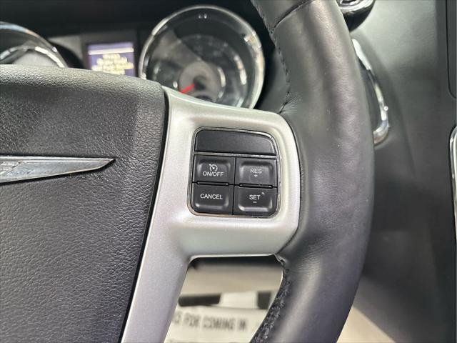 Used 2015 Chrysler Town & Country For Sale in Wilmington, OH