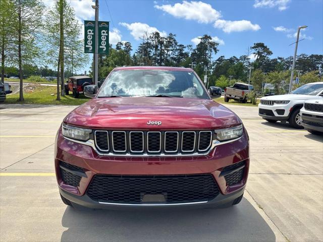 2023 Jeep Grand Cherokee Laredo 4x2