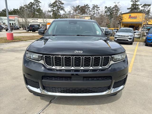 2023 Jeep Grand Cherokee L Laredo 4x2