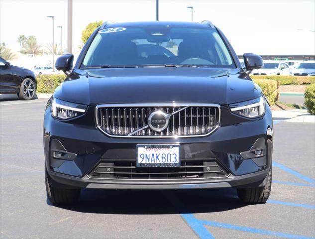2025 Volvo XC40 B5 Plus Bright Theme