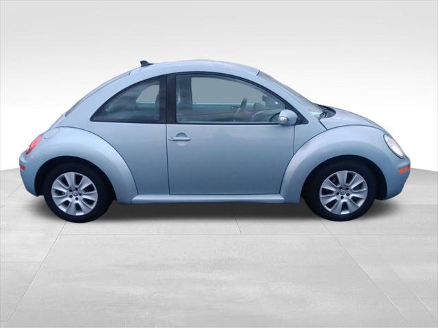 Used 2009 Volkswagen New Beetle For Sale in Muscle Shoals, AL