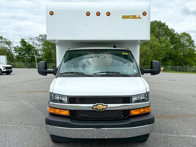 2025 Chevrolet Express Cutaway Work Van